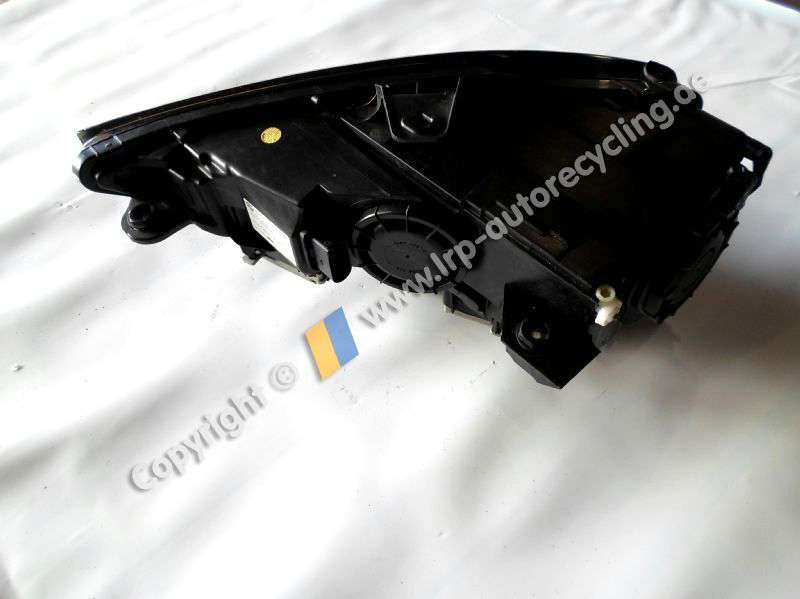 Audi A3 8V Bj. 2012 Xenon Scheinwerfer rechts 8V0941004F